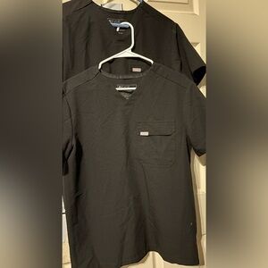 2 Figs Black Short Sleeve Top sz Sm